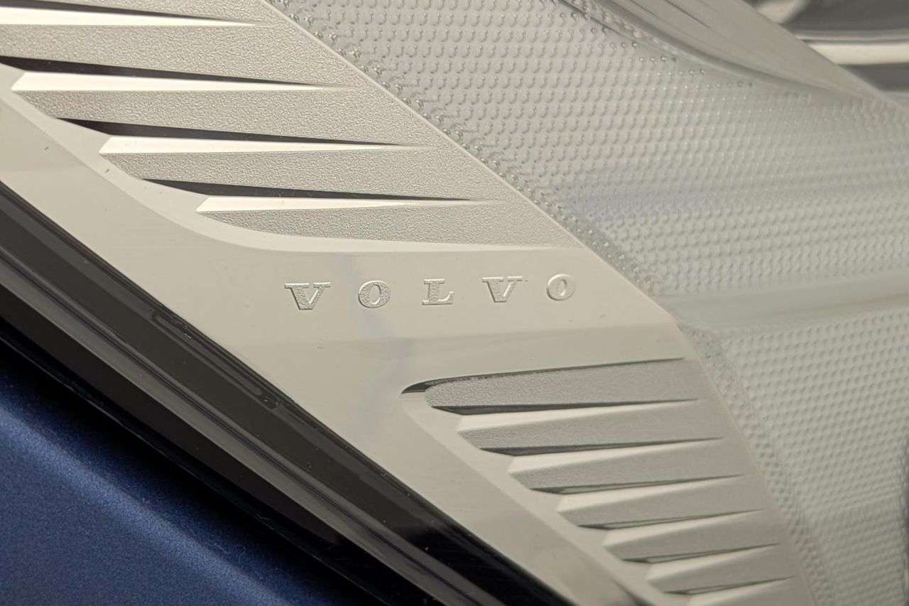 2018 VOLVO XC60 2018 VOLVO XC60