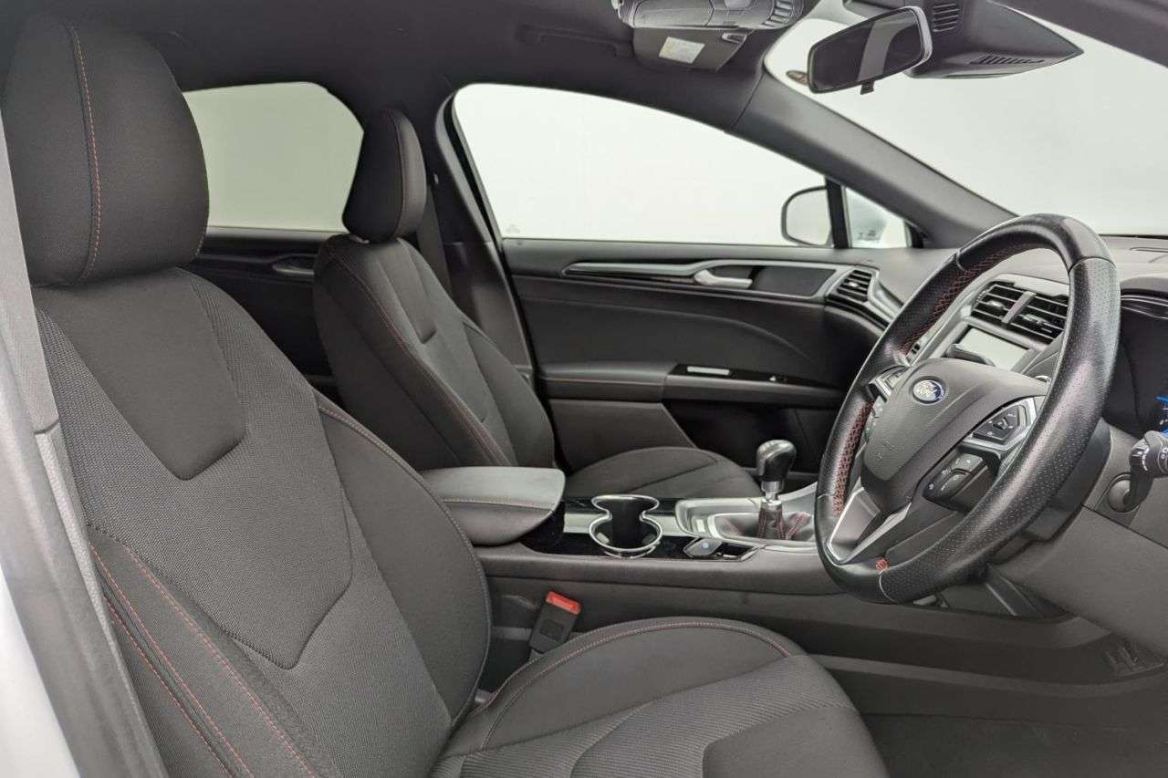 A 2020 FORD MONDEO 2.0 TDCi ST-Line Hatchback 5dr Diesel Manual Euro 6 (s/s) (150 ps) Award Wi A 2020 FORD MONDEO 2.0 TDCi ST-Line Hatchback 5dr Diesel Manual Euro 6 (s/s) (150 ps) Award Wi