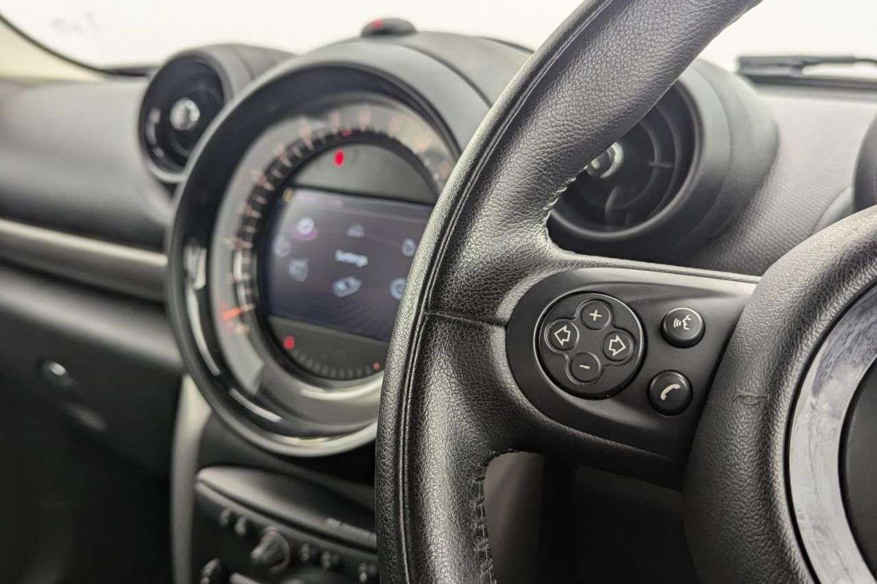 2016 MINI COUNTRYMAN 2016 MINI COUNTRYMAN