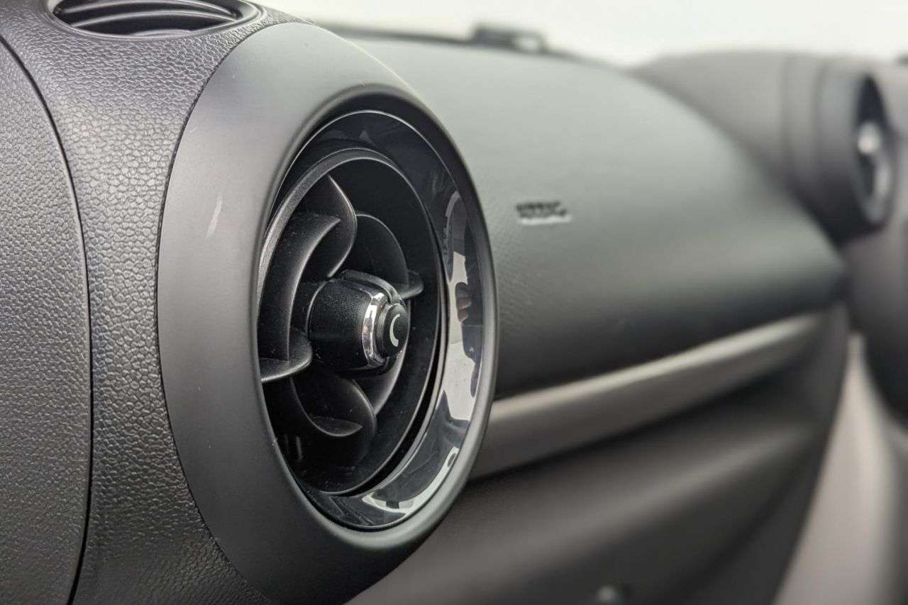 2016 MINI COUNTRYMAN 2016 MINI COUNTRYMAN