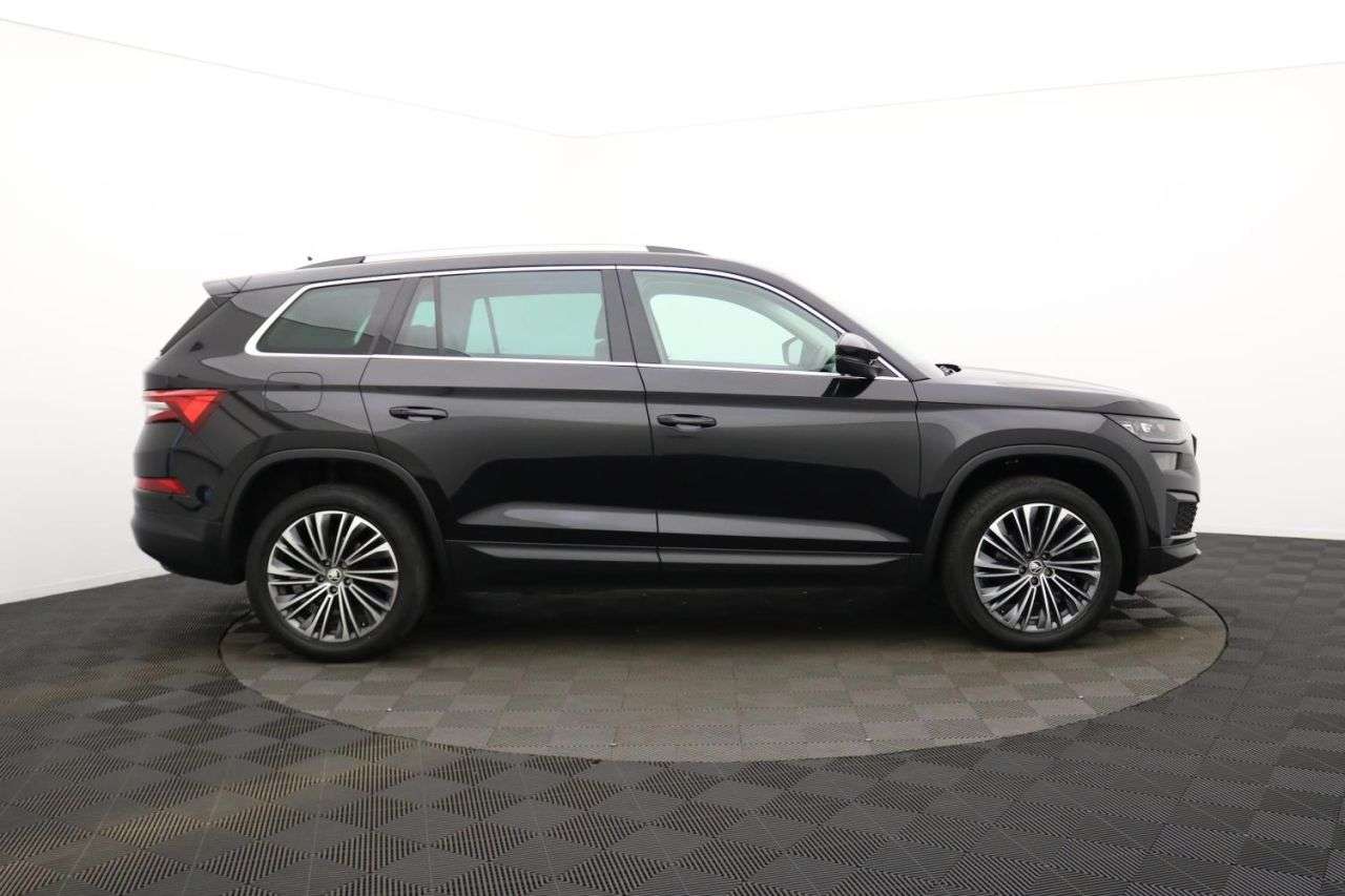 A 2023 SKODA KODIAQ 1.5 TSI ACT SE L Executive SUV 5dr Petrol DSG Euro 6 (s/s) (7 Seat) (150 ps A 2023 SKODA KODIAQ 1.5 TSI ACT SE L Executive SUV 5dr Petrol DSG Euro 6 (s/s) (7 Seat) (150 ps