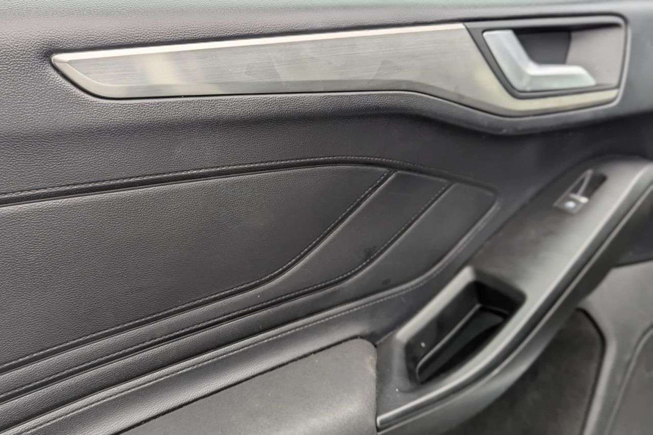 2023 FORD FOCUS 2023 FORD FOCUS