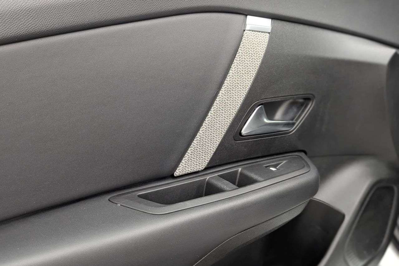 2023 CITROEN C4 2023 CITROEN C4