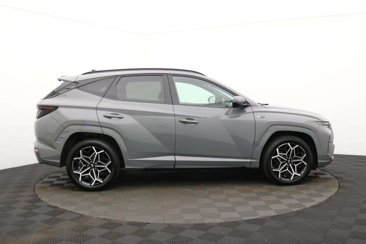 A 2022 HYUNDAI TUCSON 1.6 h T-GDi N Line SUV 5dr Petrol Hybrid Auto Euro 6 (s/s) (230 ps) Award W A 2022 HYUNDAI TUCSON 1.6 h T-GDi N Line SUV 5dr Petrol Hybrid Auto Euro 6 (s/s) (230 ps) Award W