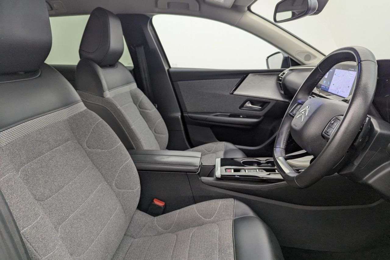 A 2023 CITROEN C5 X 1.2 PureTech Sense Plus Hatchback 5dr Petrol EAT8 Euro 6 (s/s) (130 ps) Awa A 2023 CITROEN C5 X 1.2 PureTech Sense Plus Hatchback 5dr Petrol EAT8 Euro 6 (s/s) (130 ps) Awa