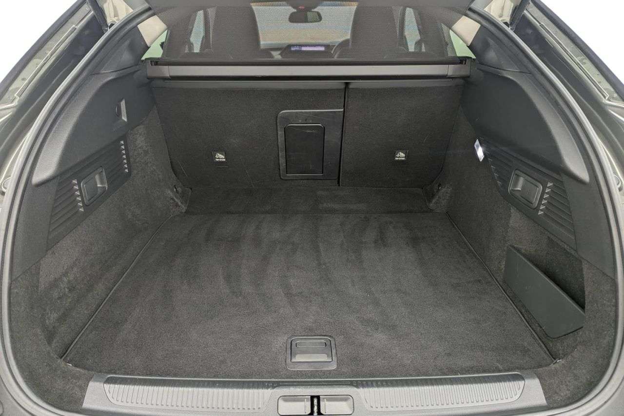 2023 CITROEN C5 X 2023 CITROEN C5 X