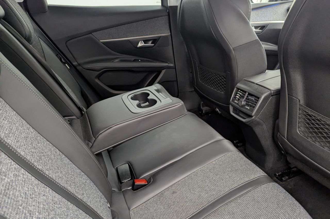 2018 PEUGEOT 3008 2018 PEUGEOT 3008