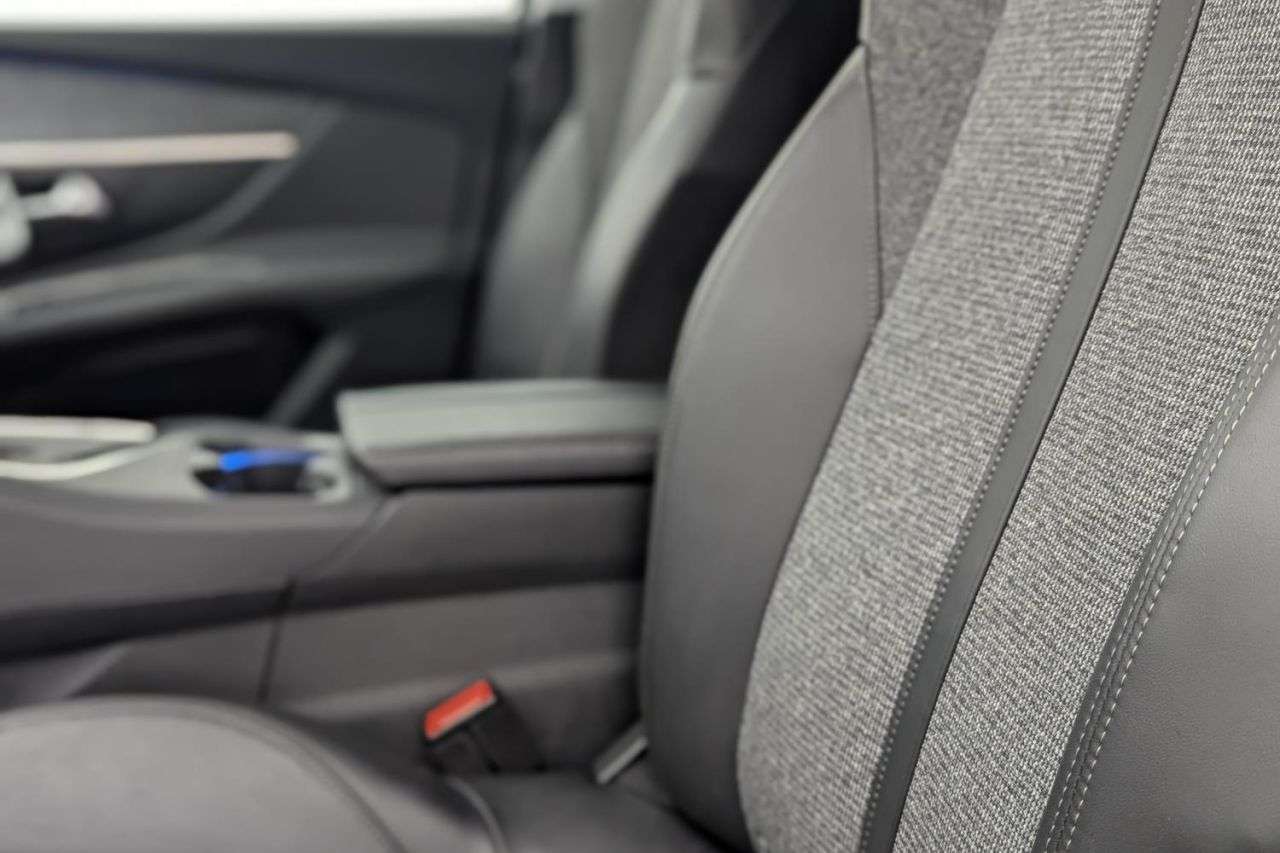 2018 PEUGEOT 3008 2018 PEUGEOT 3008