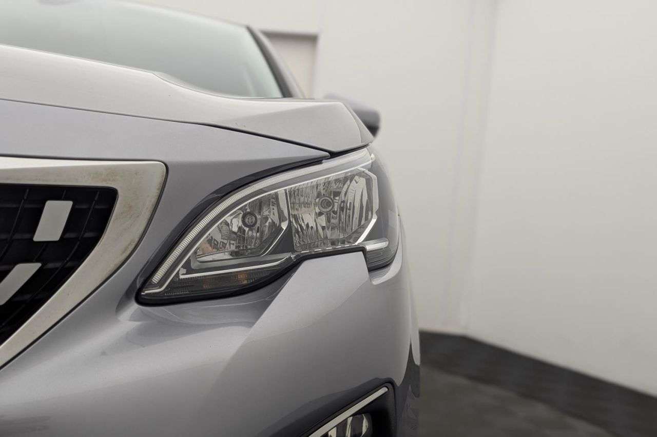 2018 PEUGEOT 3008 2018 PEUGEOT 3008