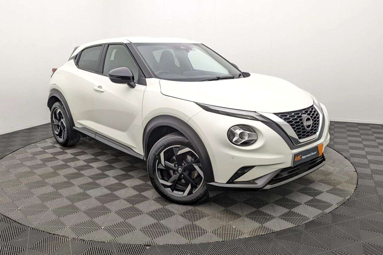A 2023 NISSAN JUKE 1.0 DIG-T N-Connecta SUV 5dr Petrol Manual Euro 6 (s/s) (114 ps) Award Winn A 2023 NISSAN JUKE 1.0 DIG-T N-Connecta SUV 5dr Petrol Manual Euro 6 (s/s) (114 ps) Award Winn
