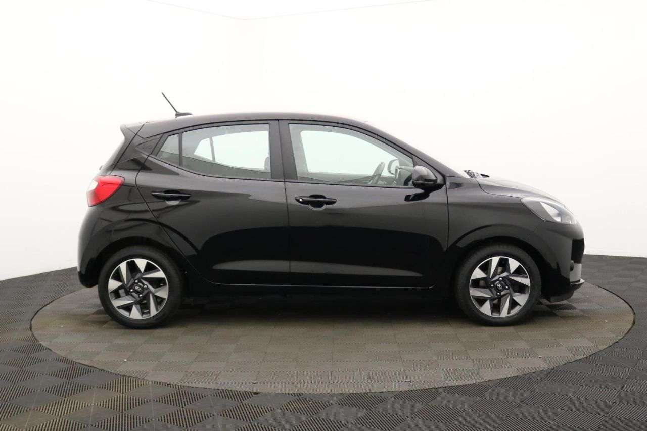 A 2025 HYUNDAI I10 1.0 Advance Hatchback 5dr Petrol Manual Euro 6 (s/s) (63 ps) Award Winning A 2025 HYUNDAI I10 1.0 Advance Hatchback 5dr Petrol Manual Euro 6 (s/s) (63 ps) Award Winning