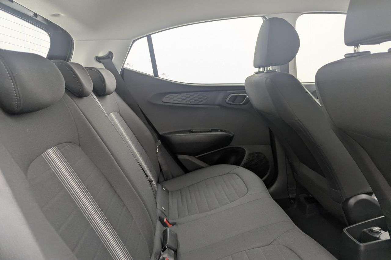 2023 HYUNDAI I10 2023 HYUNDAI I10