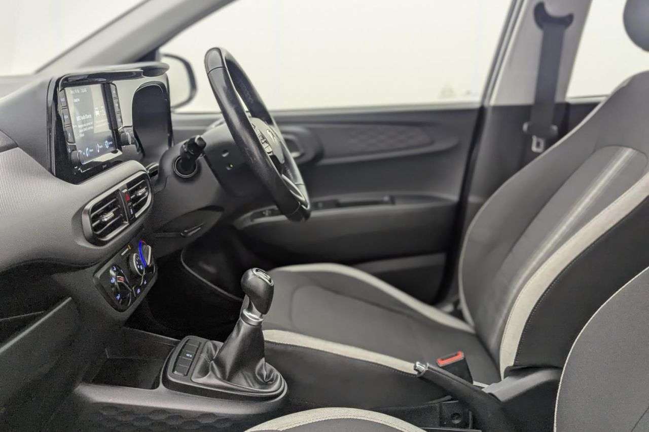 2023 HYUNDAI I10 2023 HYUNDAI I10