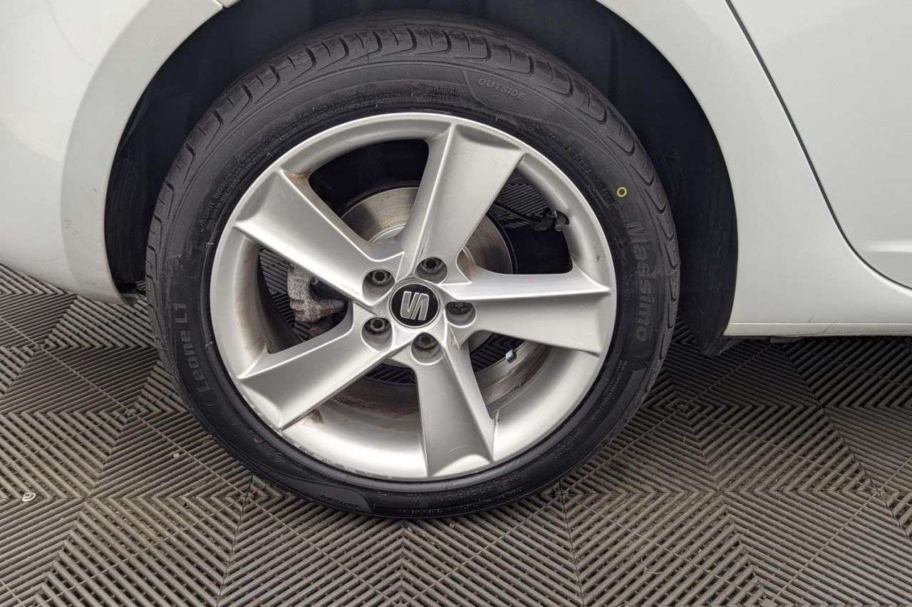 2016 SEAT IBIZA 2016 SEAT IBIZA