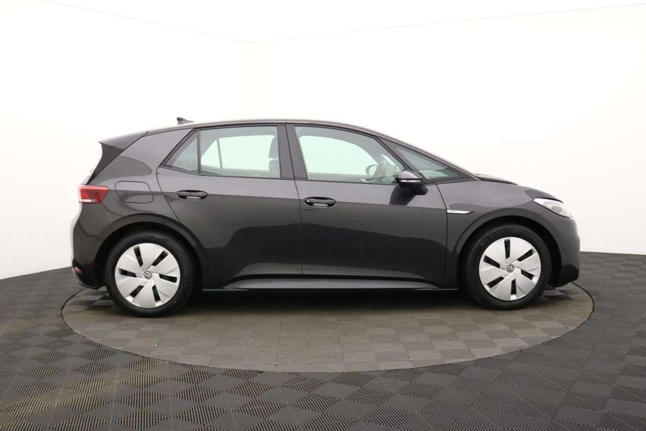 A 2021 VOLKSWAGEN ID.3 Pro Performance 58kWh Life Hatchback 5dr Electric Auto (204 ps) Award Winni A 2021 VOLKSWAGEN ID.3 Pro Performance 58kWh Life Hatchback 5dr Electric Auto (204 ps) Award Winni