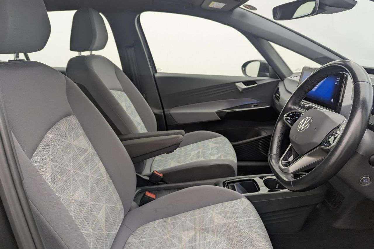 A 2021 VOLKSWAGEN ID.3 Pro Performance 58kWh Life Hatchback 5dr Electric Auto (204 ps) Award Winni A 2021 VOLKSWAGEN ID.3 Pro Performance 58kWh Life Hatchback 5dr Electric Auto (204 ps) Award Winni