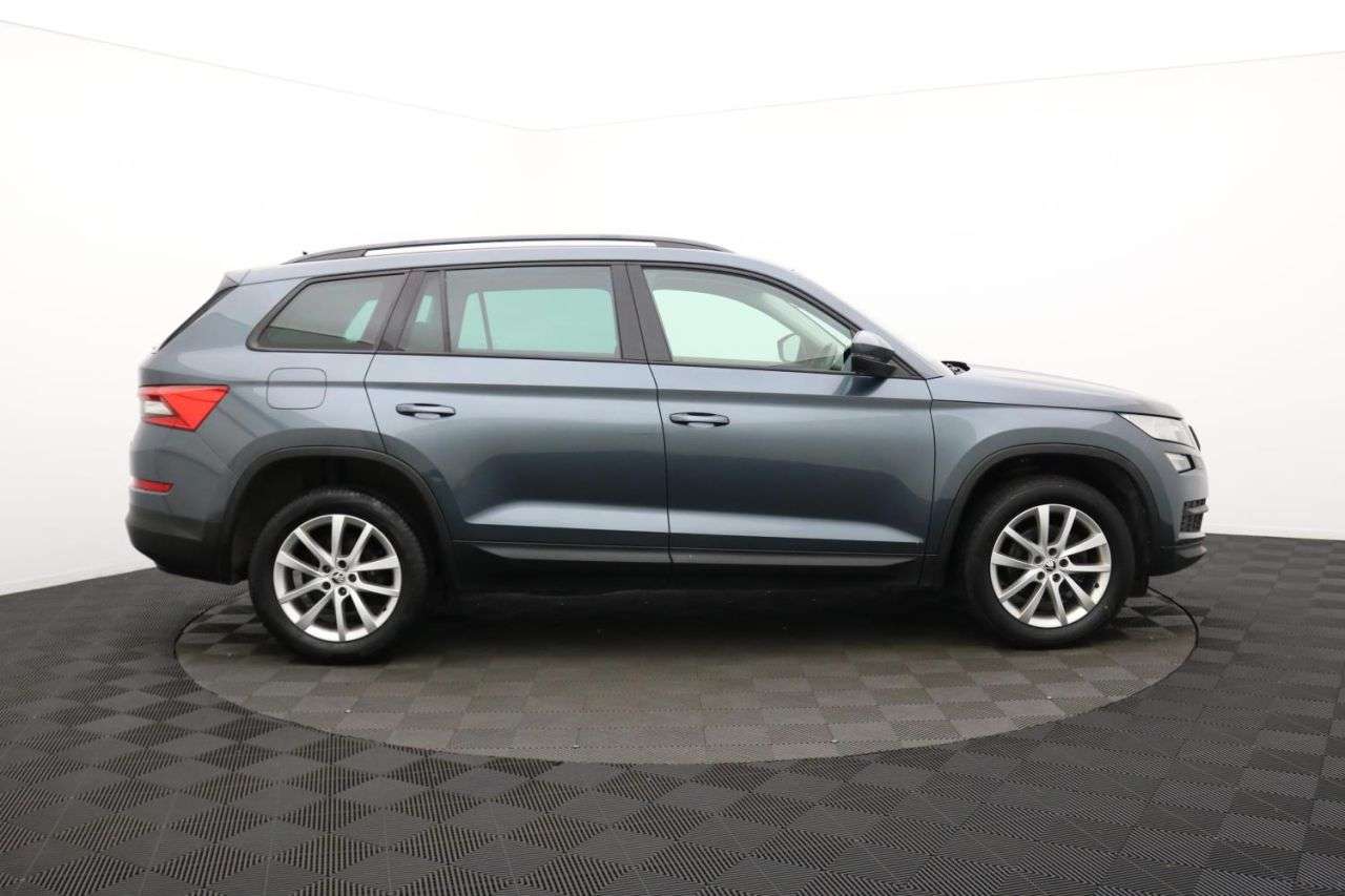A 2019 SKODA KODIAQ 1.5 TSI ACT SE SUV 5dr Petrol DSG Euro 6 (s/s) (5 Seat) (150 ps) Award Winn A 2019 SKODA KODIAQ 1.5 TSI ACT SE SUV 5dr Petrol DSG Euro 6 (s/s) (5 Seat) (150 ps) Award Winn