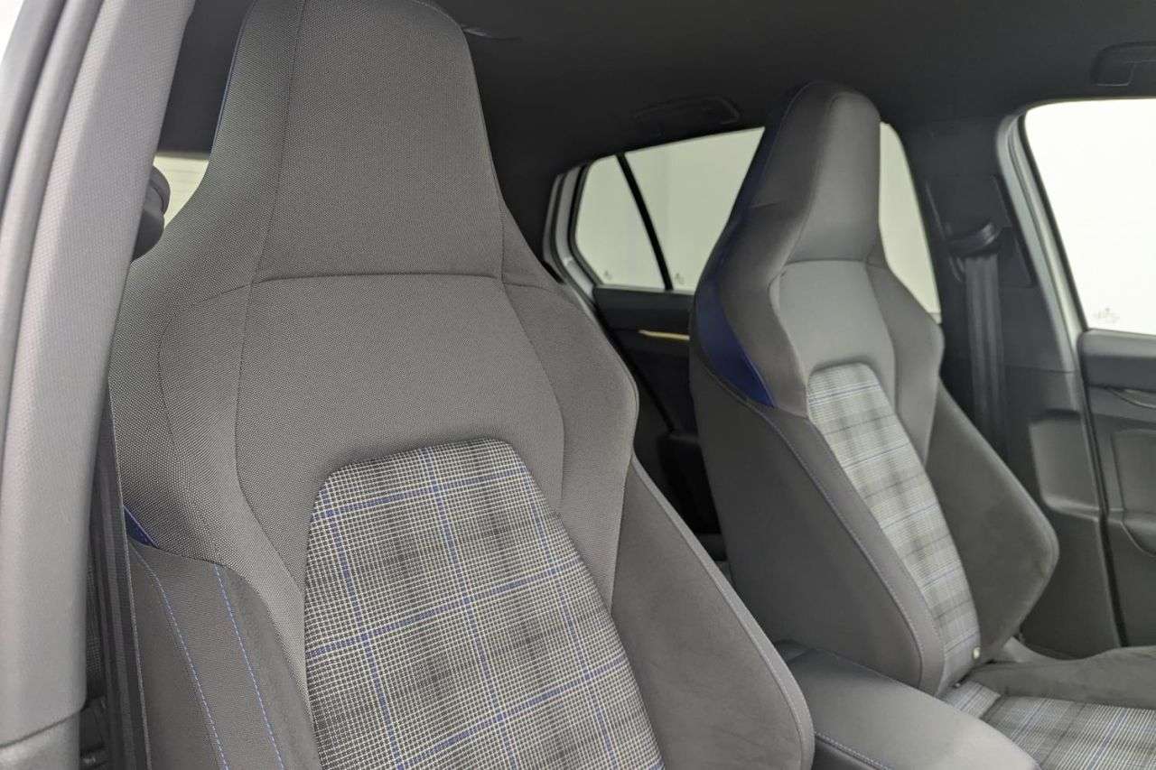 2022 VOLKSWAGEN GOLF 2022 VOLKSWAGEN GOLF
