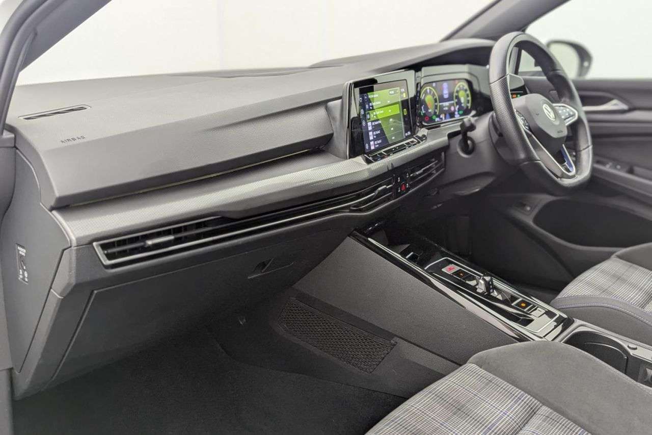 2022 VOLKSWAGEN GOLF 2022 VOLKSWAGEN GOLF