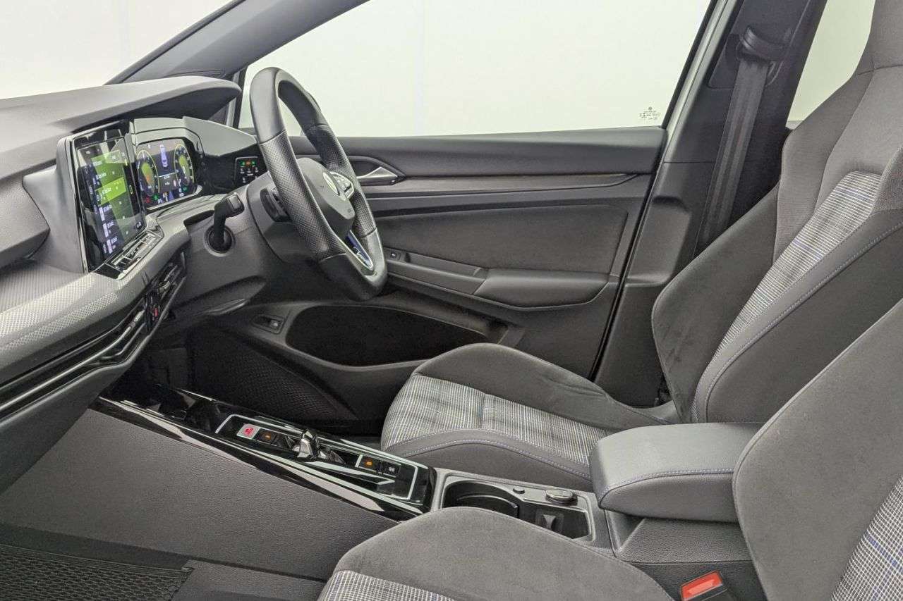 2022 VOLKSWAGEN GOLF 2022 VOLKSWAGEN GOLF