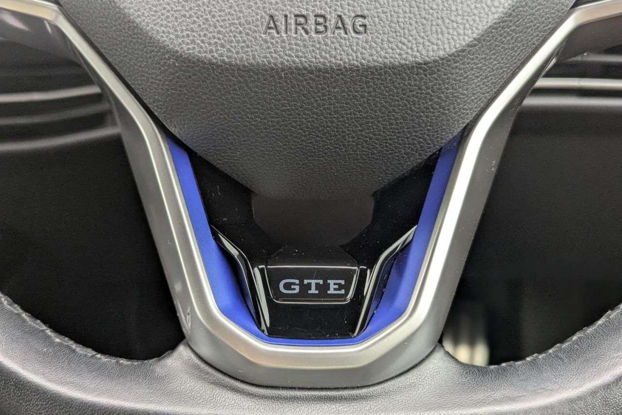 2022 VOLKSWAGEN GOLF 2022 VOLKSWAGEN GOLF