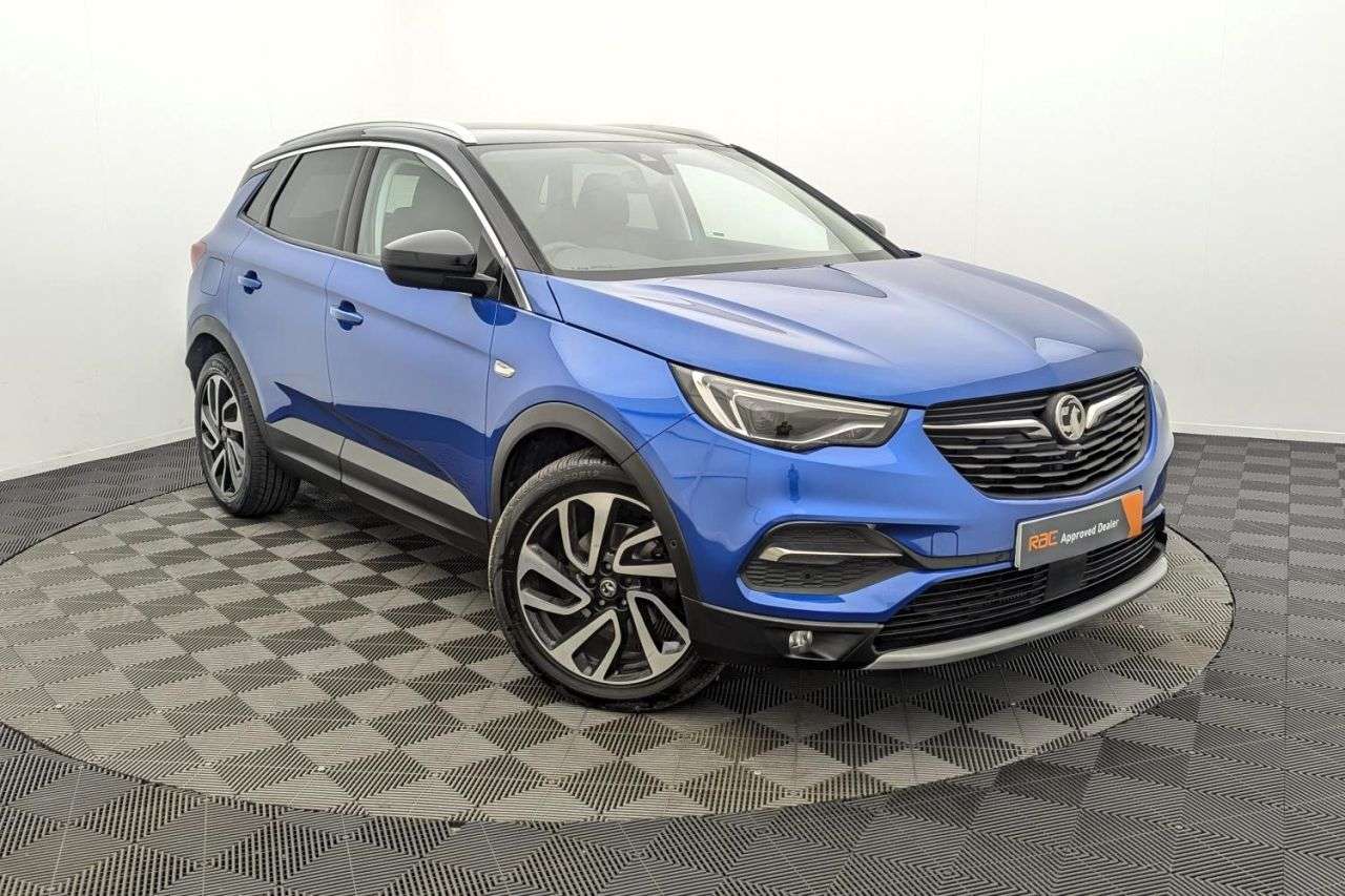 A 2018 VAUXHALL GRANDLAND X 1.2 Turbo Elite Nav SUV 5dr Petrol Manual Euro 6 (s/s) (130 ps) Award Winni A 2018 VAUXHALL GRANDLAND X 1.2 Turbo Elite Nav SUV 5dr Petrol Manual Euro 6 (s/s) (130 ps) Award Winni