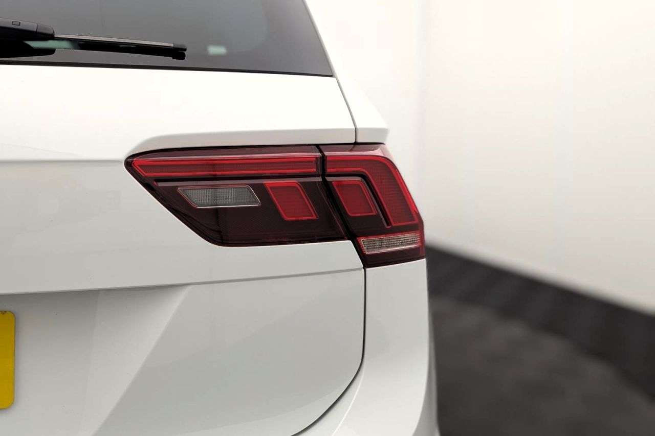 2021 VOLKSWAGEN TIGUAN 2021 VOLKSWAGEN TIGUAN