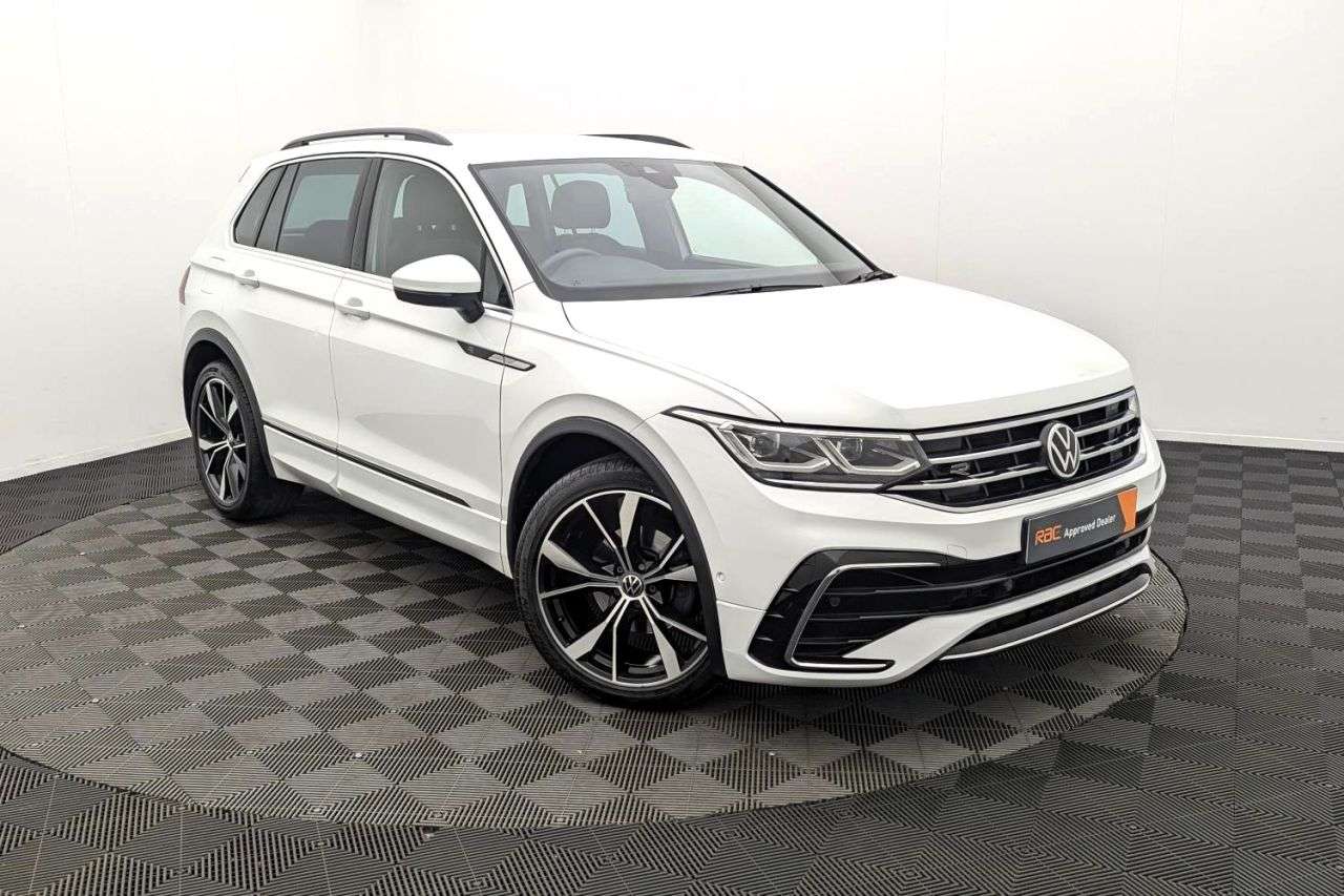 A 2021 VOLKSWAGEN TIGUAN 1.5 TSI R-Line SUV 5dr Petrol DSG Euro 6 (s/s) (150 ps) Award Winning 5 Sta A 2021 VOLKSWAGEN TIGUAN 1.5 TSI R-Line SUV 5dr Petrol DSG Euro 6 (s/s) (150 ps) Award Winning 5 Sta