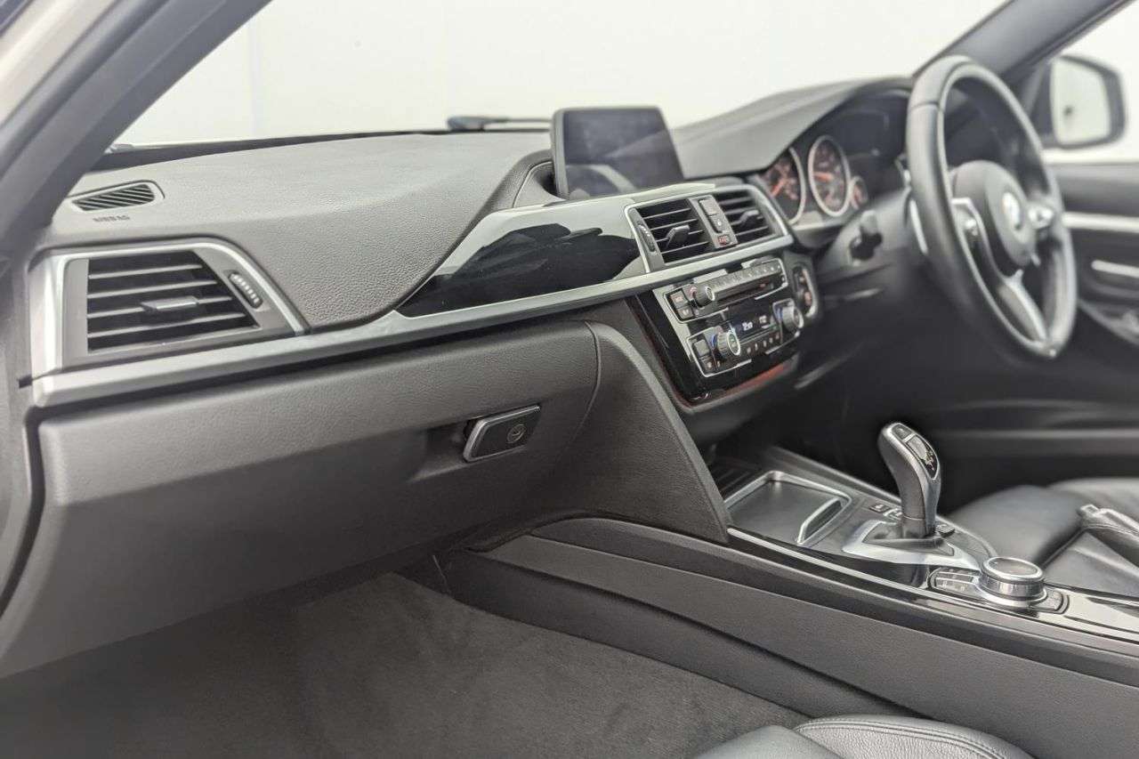 2018 BMW 3 SERIES 2018 BMW 3 SERIES