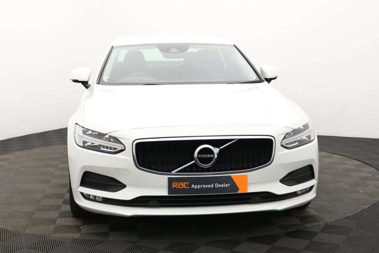 2019 VOLVO S90 2019 VOLVO S90