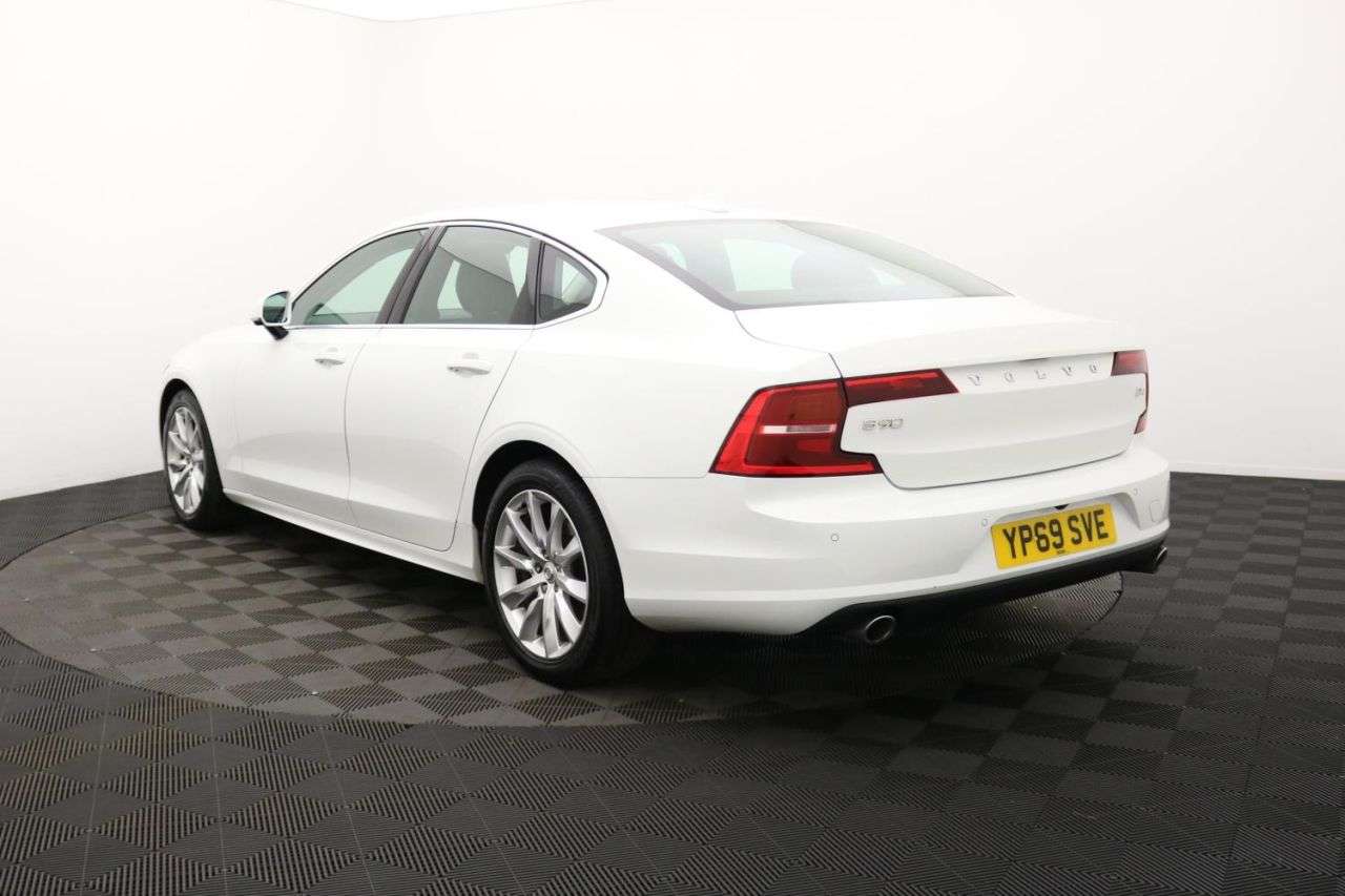 2019 VOLVO S90 2019 VOLVO S90