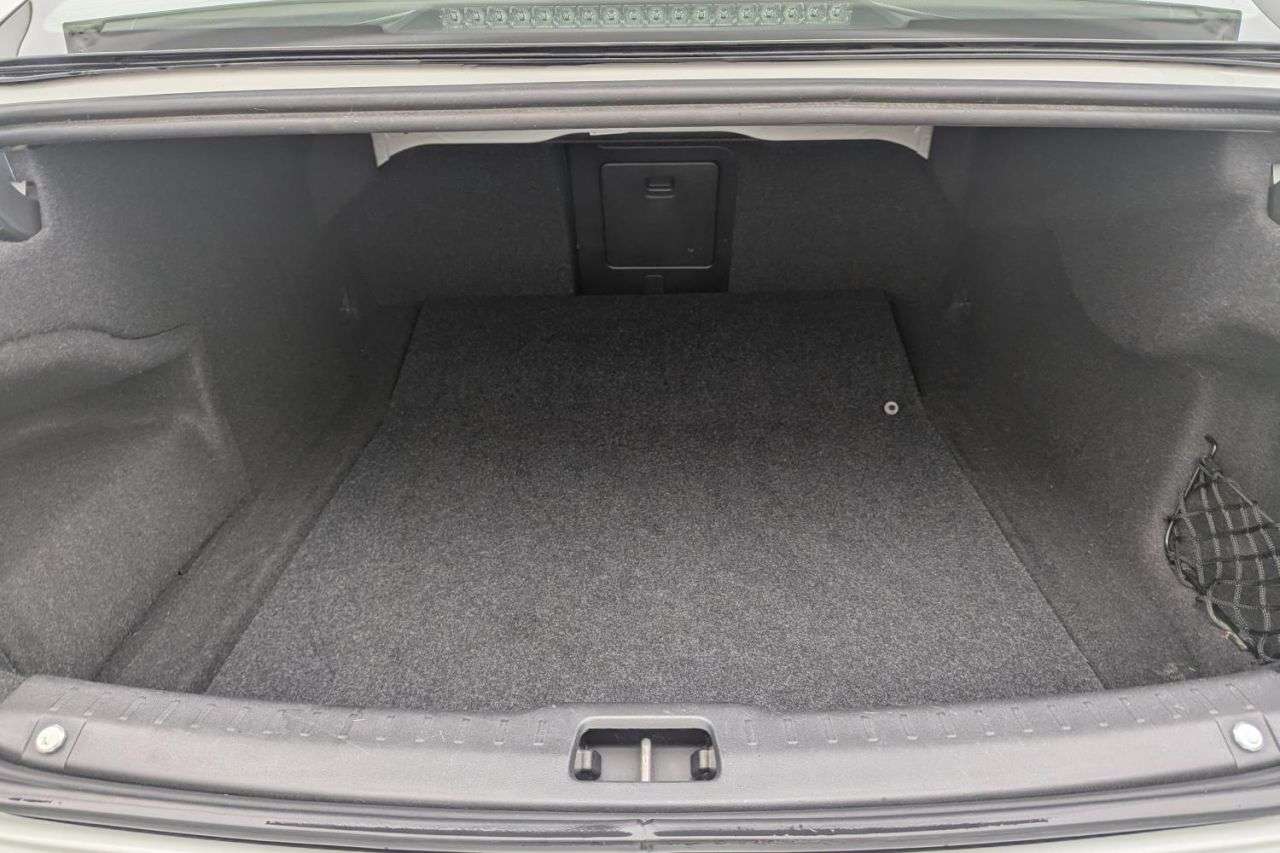 2019 VOLVO S90 2019 VOLVO S90