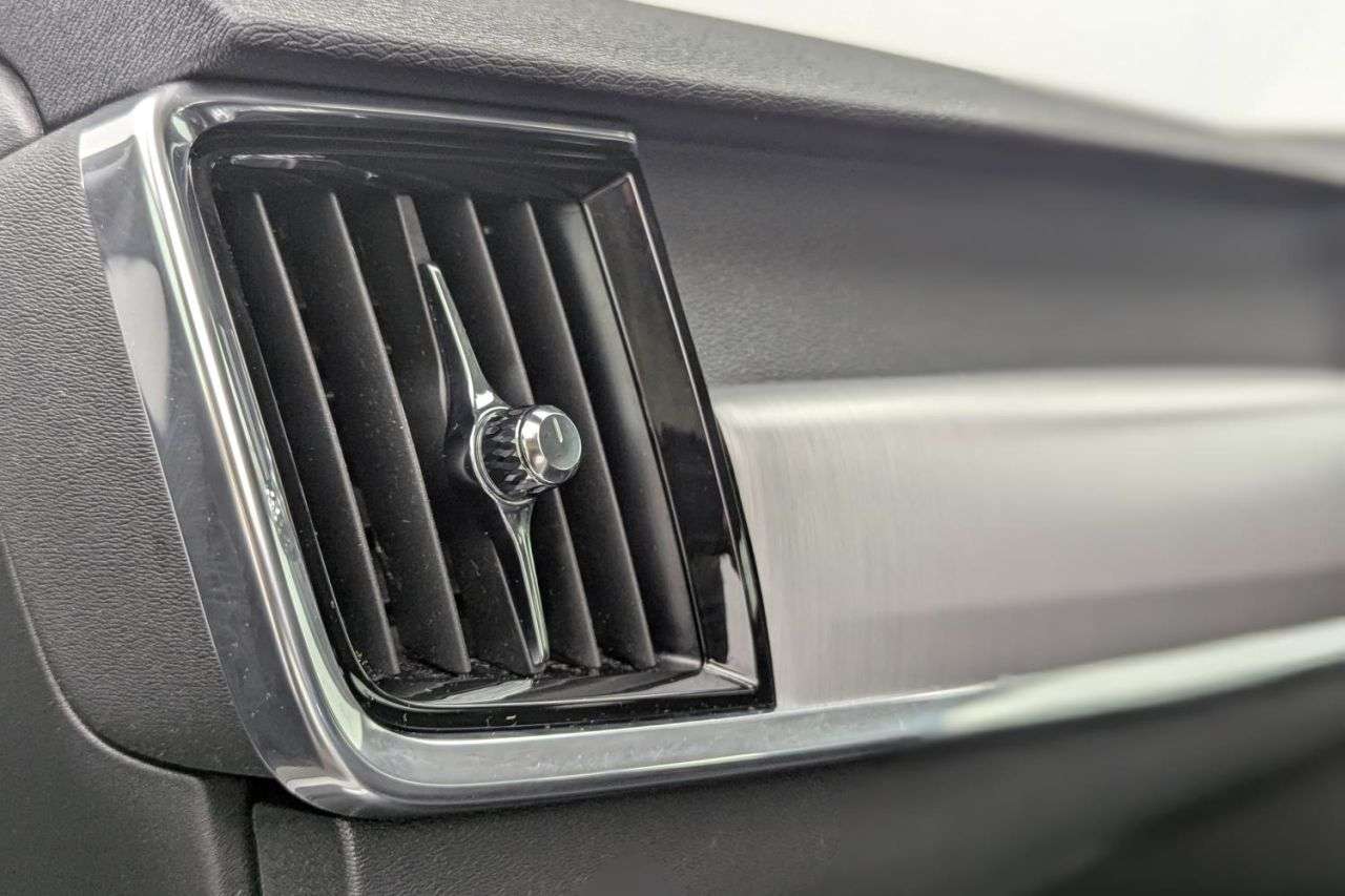2019 VOLVO S90 2019 VOLVO S90