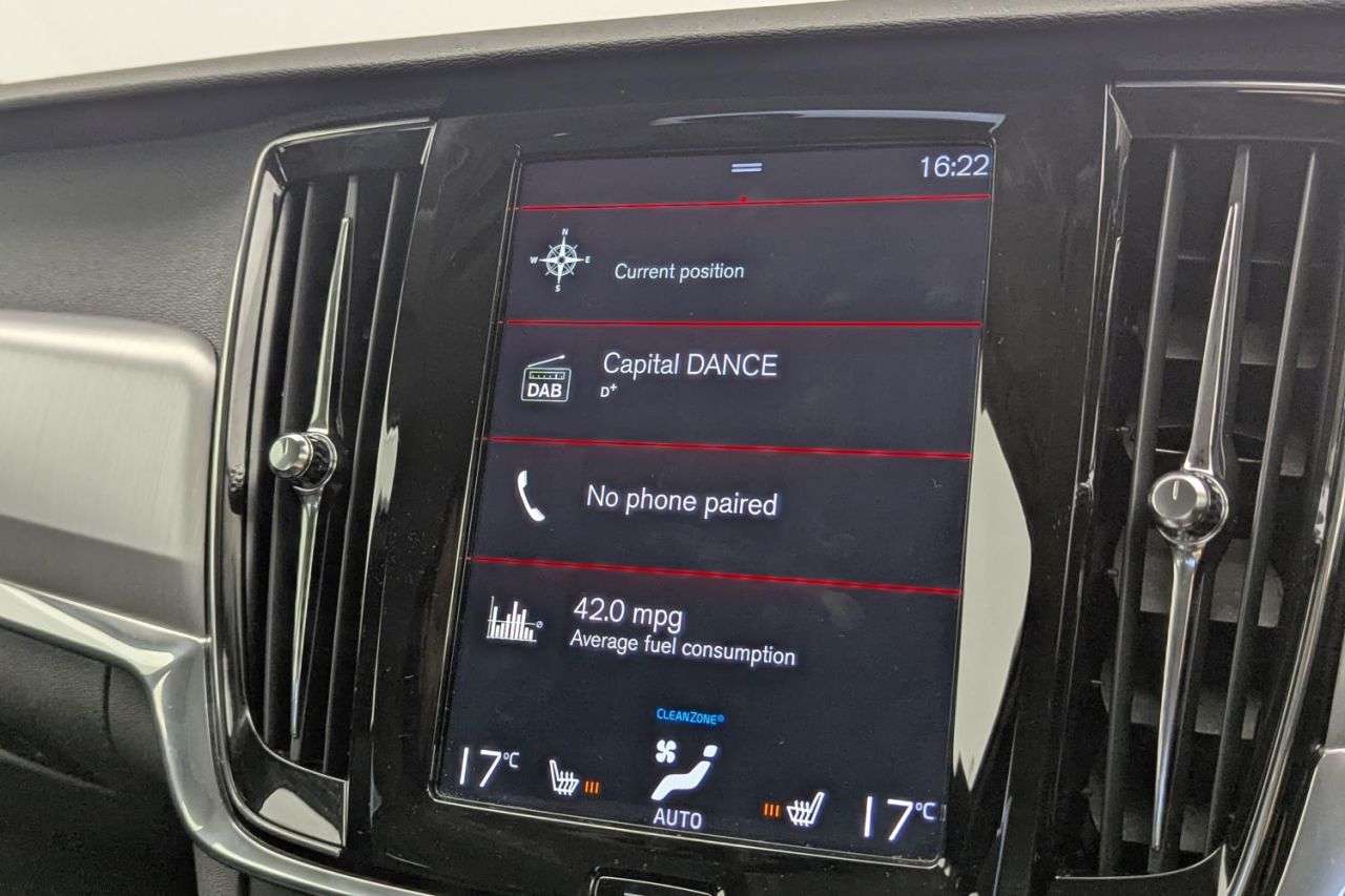 2019 VOLVO S90 2019 VOLVO S90