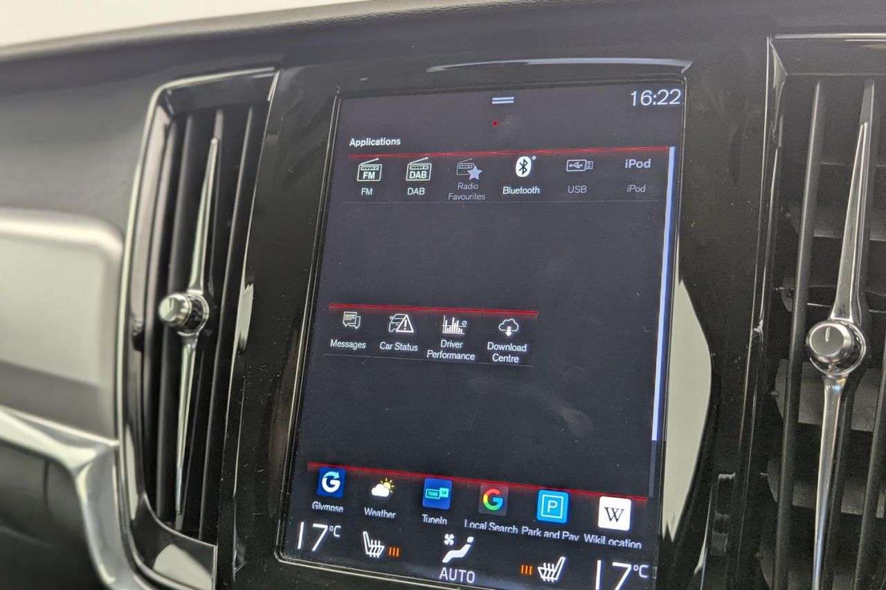2019 VOLVO S90 2019 VOLVO S90