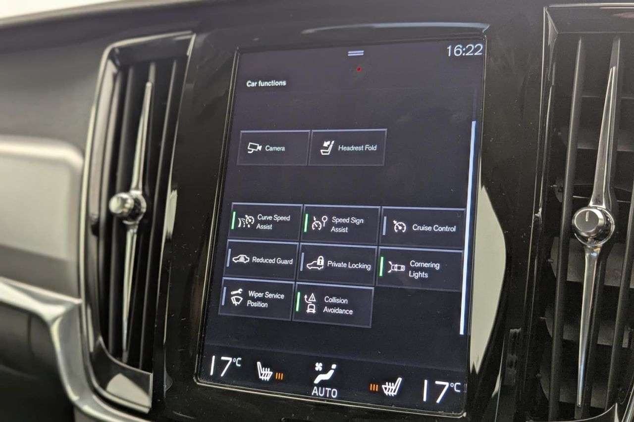 2019 VOLVO S90 2019 VOLVO S90