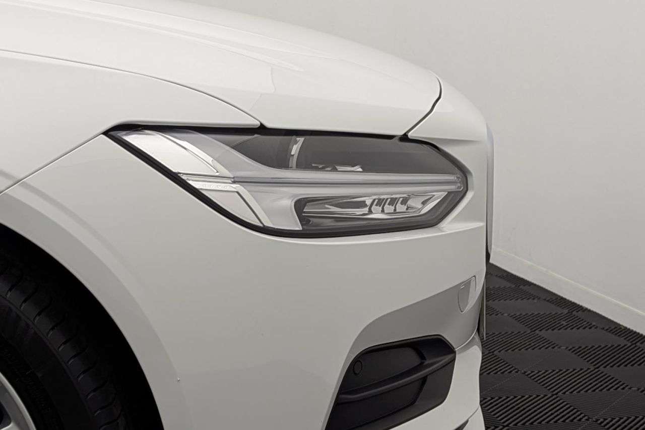 2019 VOLVO S90 2019 VOLVO S90