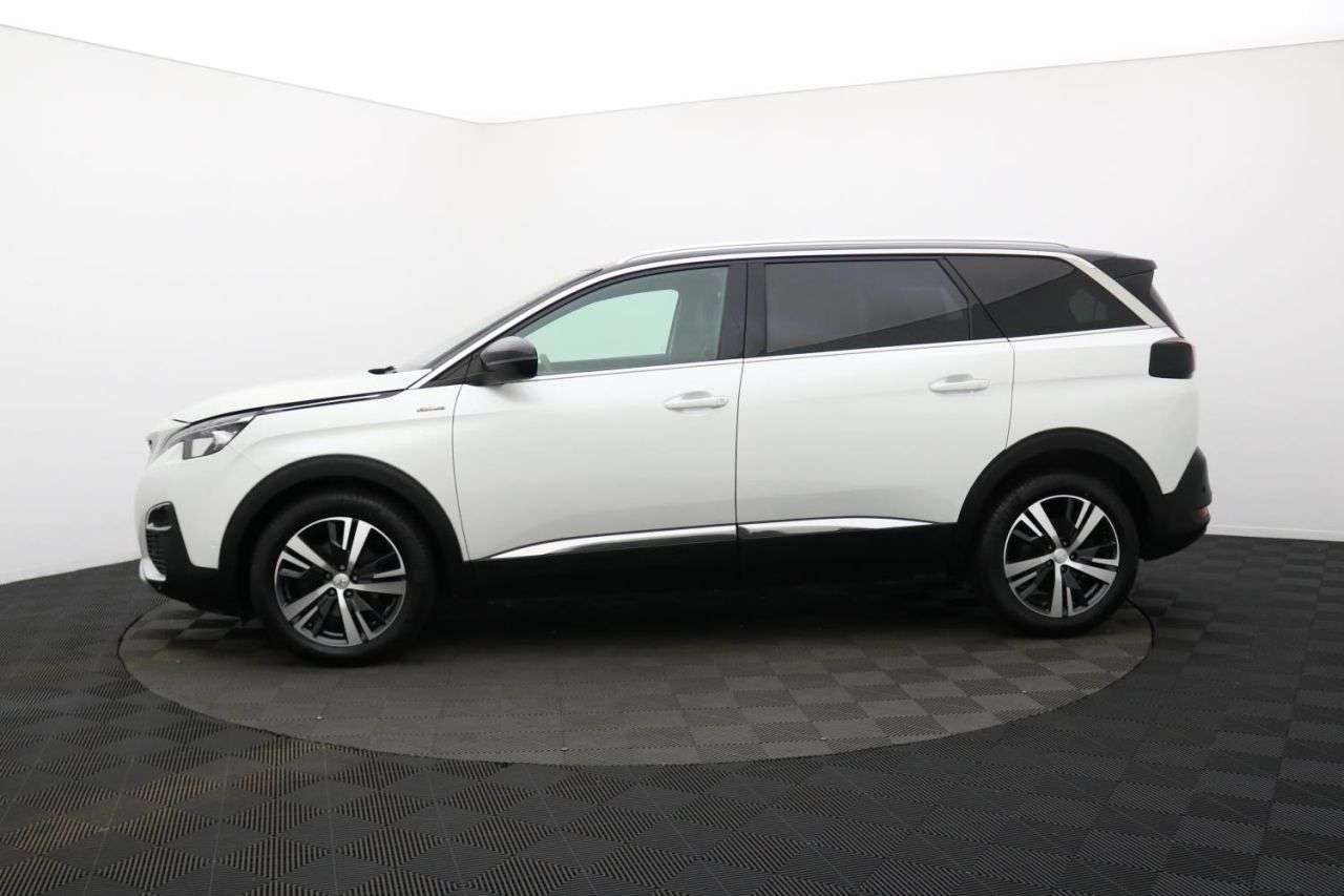 2019 PEUGEOT 5008 2019 PEUGEOT 5008
