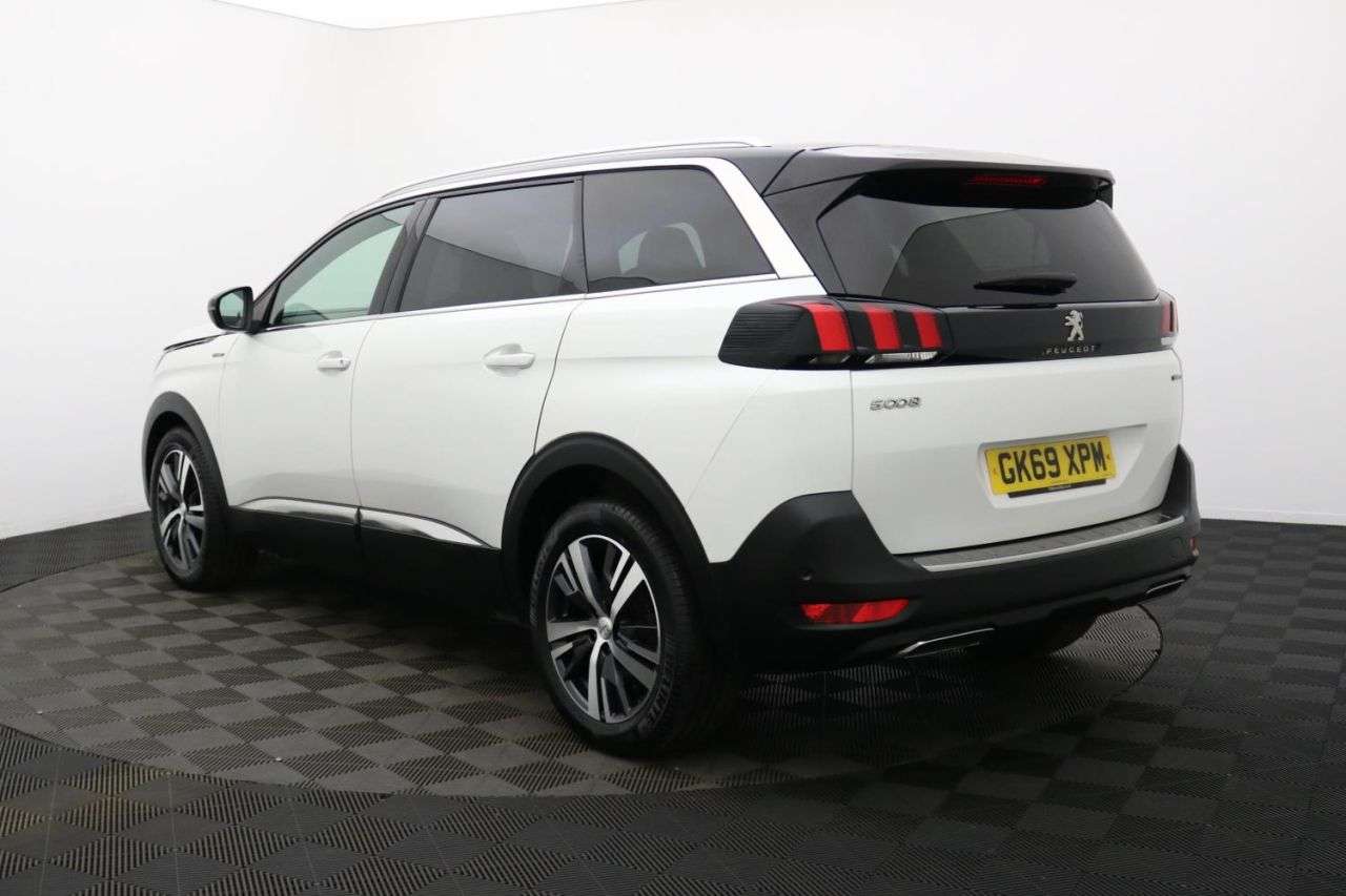 2019 PEUGEOT 5008 2019 PEUGEOT 5008