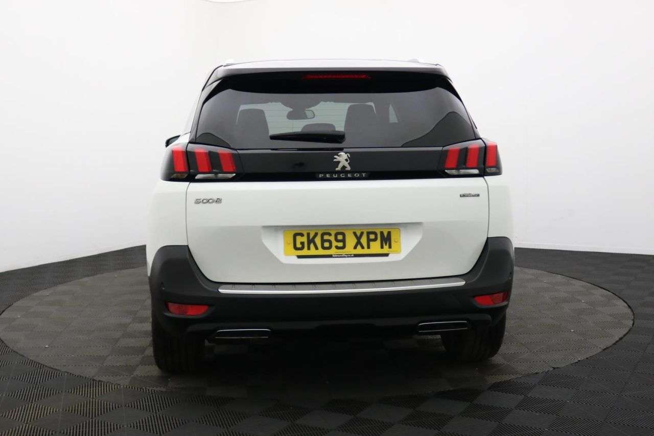 2019 PEUGEOT 5008 2019 PEUGEOT 5008