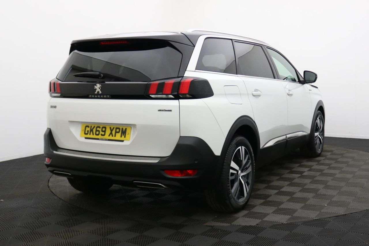 2019 PEUGEOT 5008 2019 PEUGEOT 5008