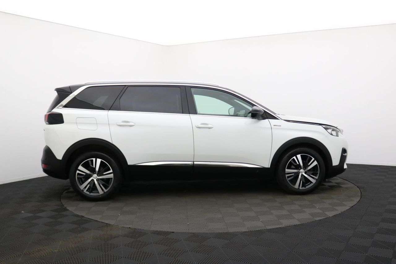 A 2019 PEUGEOT 5008 1.5 BlueHDi GT Line SUV 5dr Diesel EAT Euro 6 (s/s) (130 ps) Award Winning A 2019 PEUGEOT 5008 1.5 BlueHDi GT Line SUV 5dr Diesel EAT Euro 6 (s/s) (130 ps) Award Winning