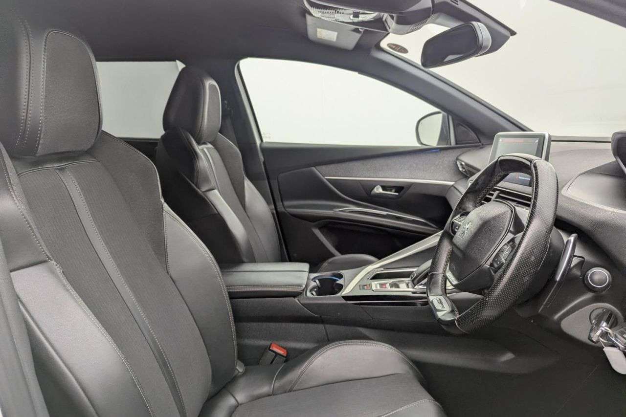 A 2019 PEUGEOT 5008 1.5 BlueHDi GT Line SUV 5dr Diesel EAT Euro 6 (s/s) (130 ps) Award Winning A 2019 PEUGEOT 5008 1.5 BlueHDi GT Line SUV 5dr Diesel EAT Euro 6 (s/s) (130 ps) Award Winning