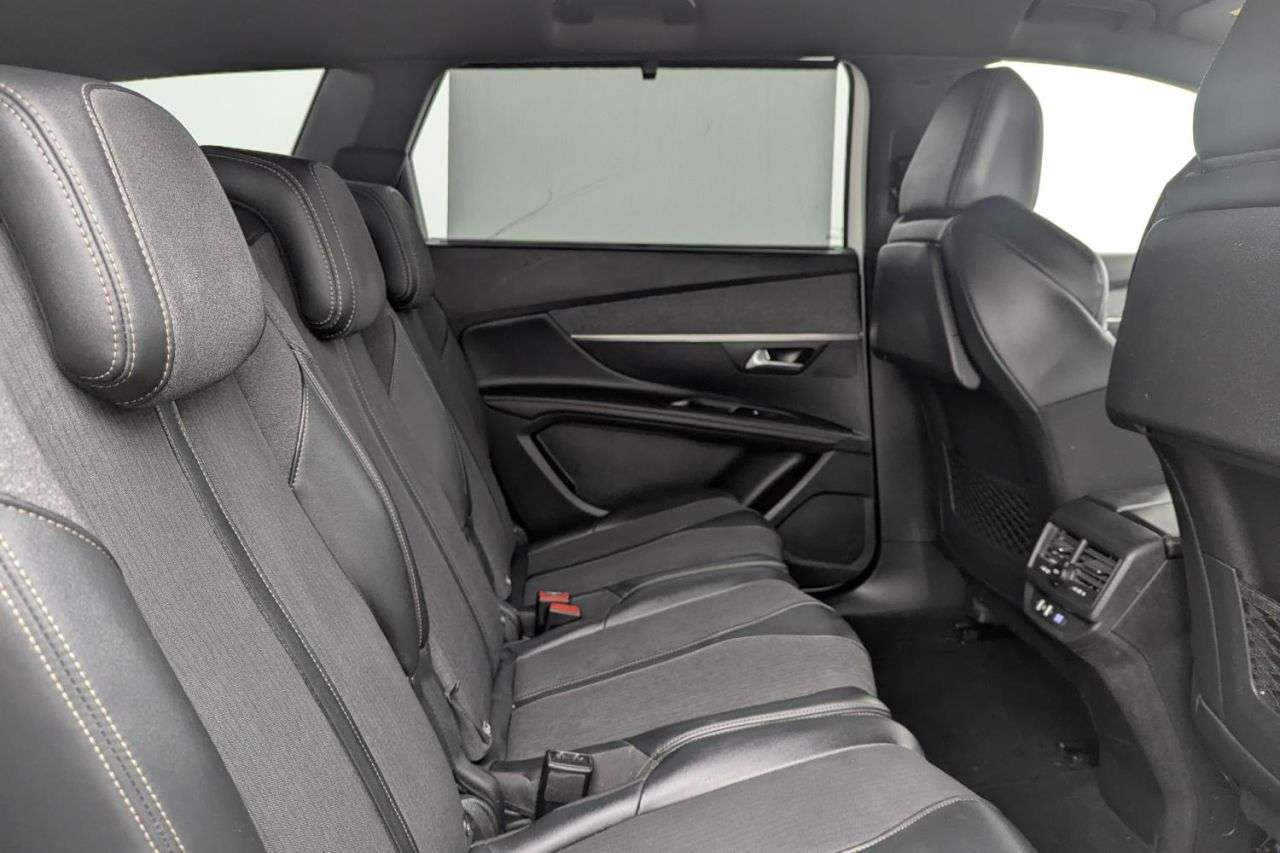 2019 PEUGEOT 5008 2019 PEUGEOT 5008