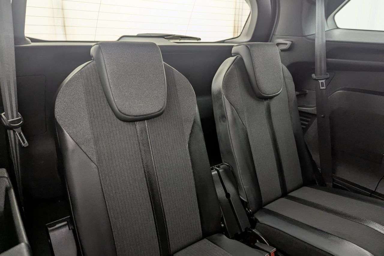 2019 PEUGEOT 5008 2019 PEUGEOT 5008