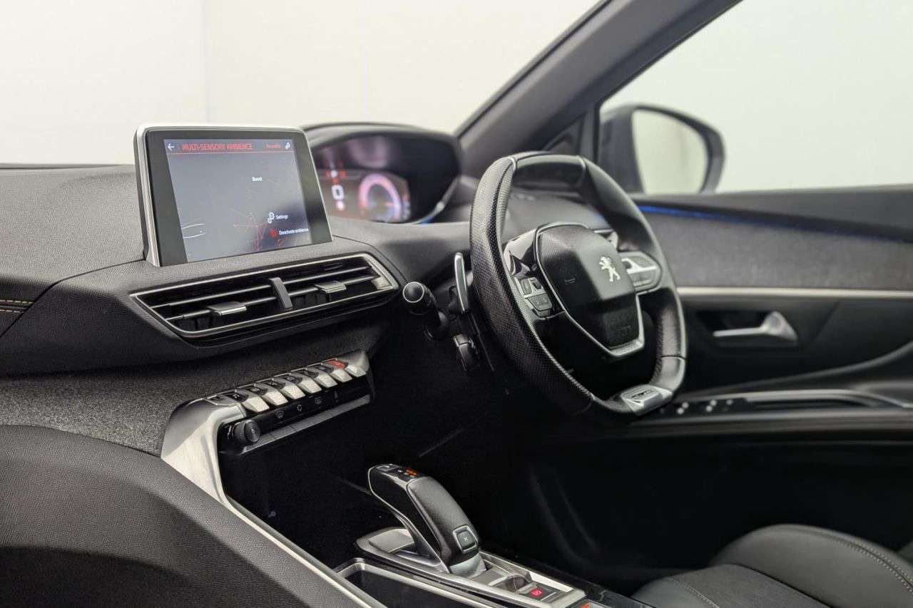 2019 PEUGEOT 5008 2019 PEUGEOT 5008