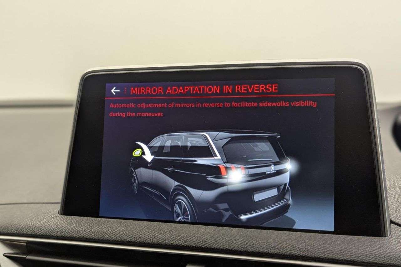 2019 PEUGEOT 5008 2019 PEUGEOT 5008