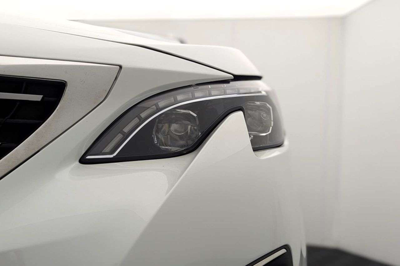 2019 PEUGEOT 5008 2019 PEUGEOT 5008