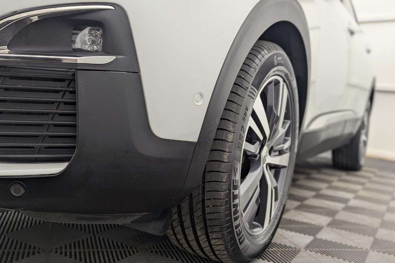2019 PEUGEOT 5008 2019 PEUGEOT 5008