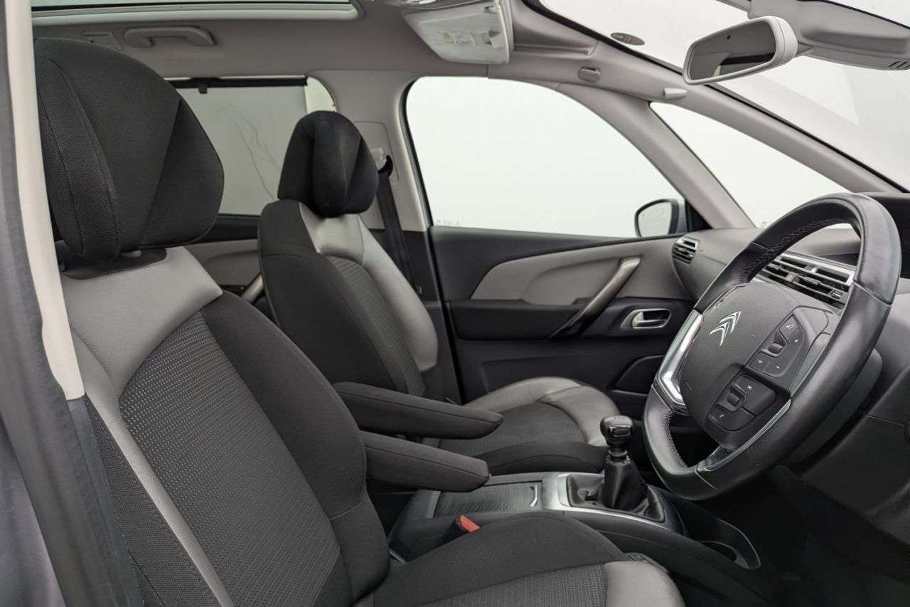 A 2019 CITROEN GRAND C4 SPACETOURER 1.2 PureTech GPF Flair MPV 5dr Petrol Manual Euro 6 (s/s) (130 ps) Award Wi A 2019 CITROEN GRAND C4 SPACETOURER 1.2 PureTech GPF Flair MPV 5dr Petrol Manual Euro 6 (s/s) (130 ps) Award Wi